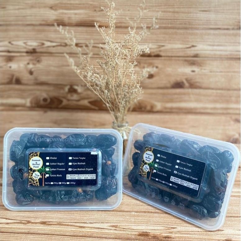 

risto- kurma ajwa madinah (kurma nabi) 1kg