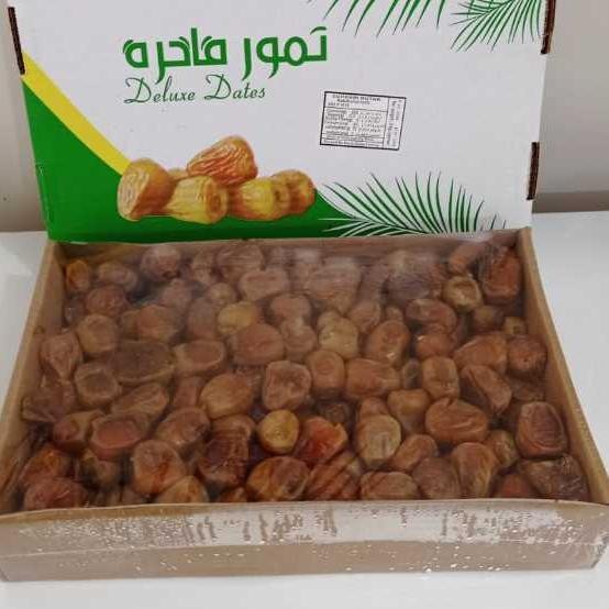 

tin- kurma sukkari organic korma sukari grade a++ kurma pilihan kualitas no 1 sukkari azzam kurma sukkari castle farm
