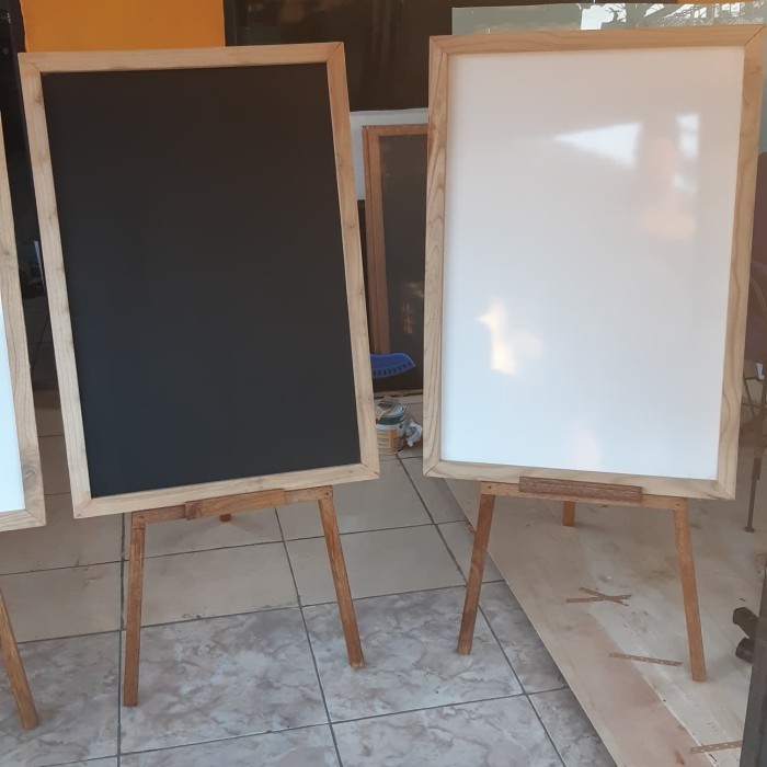 

PAPAN MENU RESTORAN STANDING 60X90CM