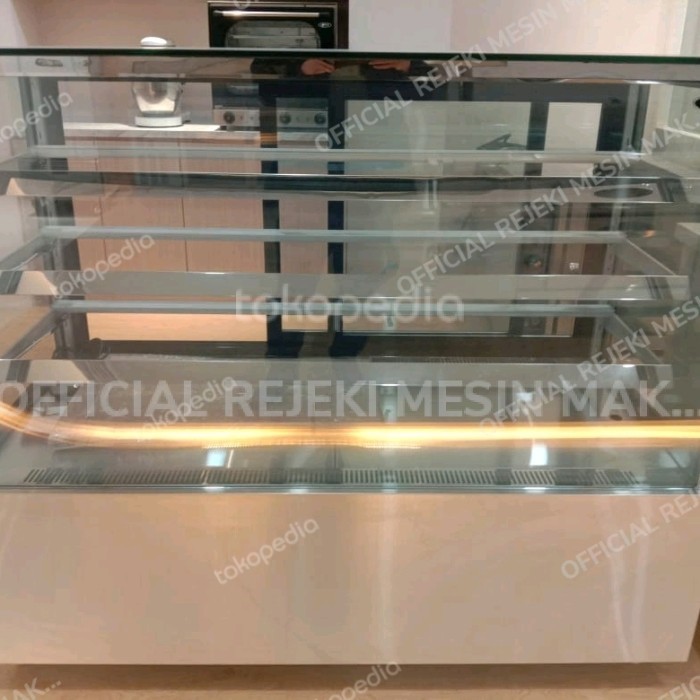 Showcase Cake Crown 150