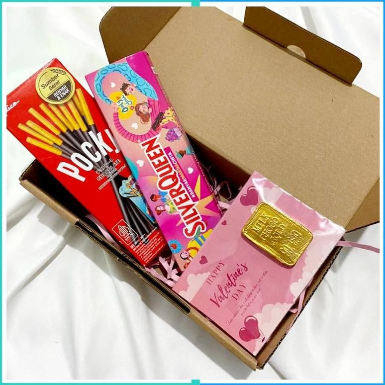 

er-56 Hampers Coklat Sliverqueen hampers cokelat kado pacar coklat coklat valentine hampers valentine coklat silverqueen kado pacar hampers coklat buat pacar Berkualitas