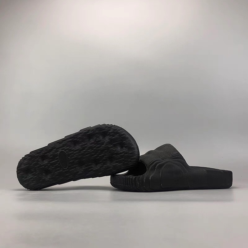 NEW PRODUCT Sandal Pria Karet Jelly Sandal Cowok kekinian 2024 Sendal Slop Pria keren Sandal Slide