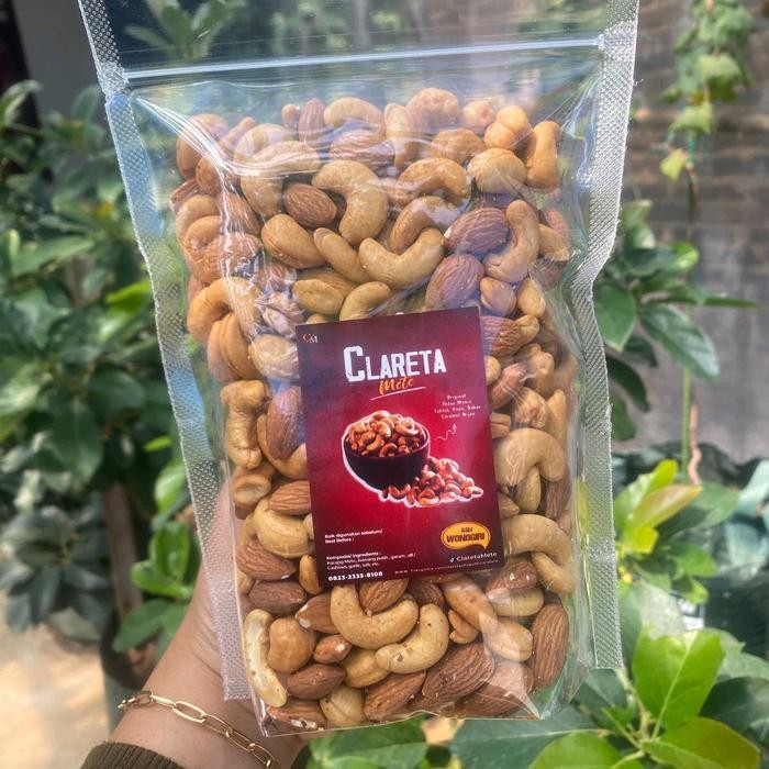 

BARANG TERLARIS MIX NUT ALMOND KACANG METE KHAS WONOGIRI