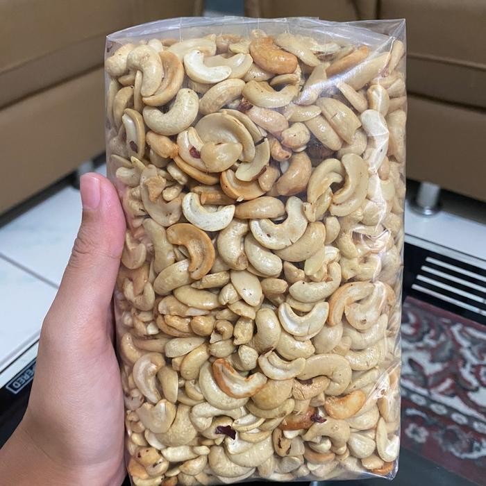 

BARANG TERLARIS KACANG METE BELAH 2 GORENG