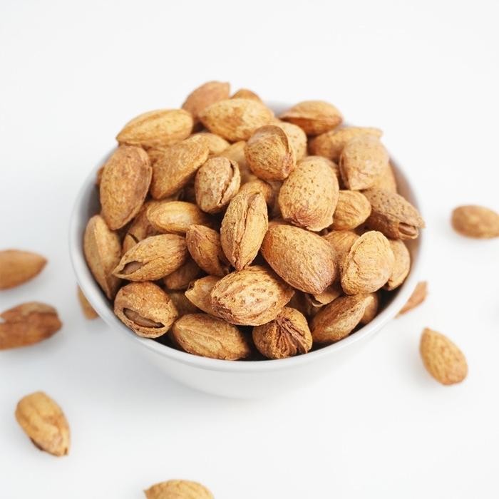 

BARANG TERLARIS Kacang almond kulit vanilla 1kg