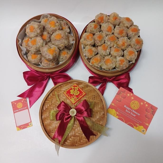 

Sale Hamper Imlek Chinese New Year - Isi Siomay Dengan Klakat Klasik & Kartu Ucapan