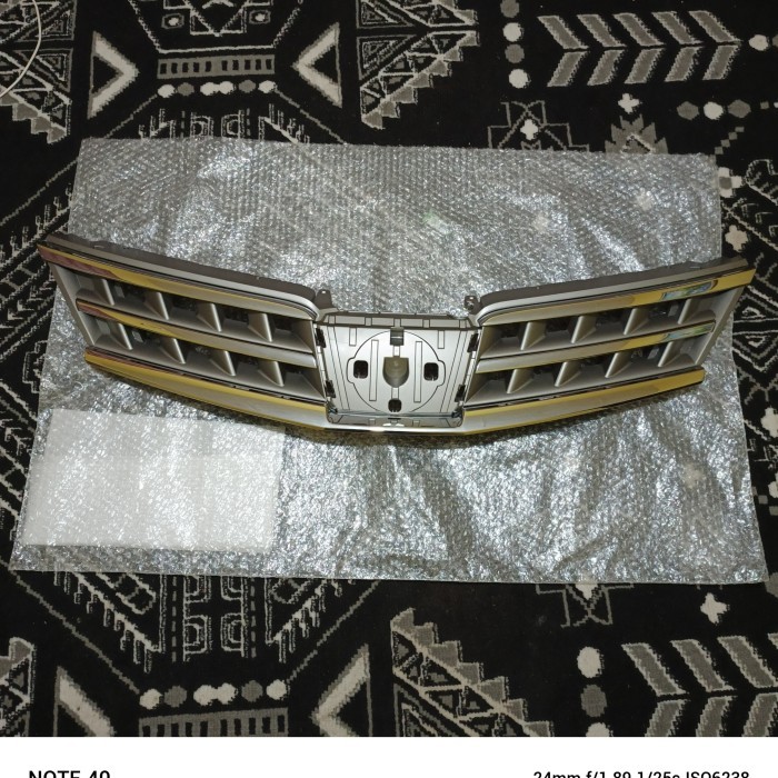 GRILL NISSAN TIIDA/LATIO 2008-2009-2010-2011-2012