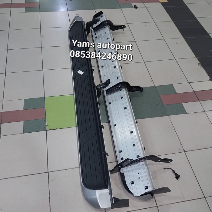 Footstep Pijakan Kaki Toyota Fortuner Vrz Kiri/Lh