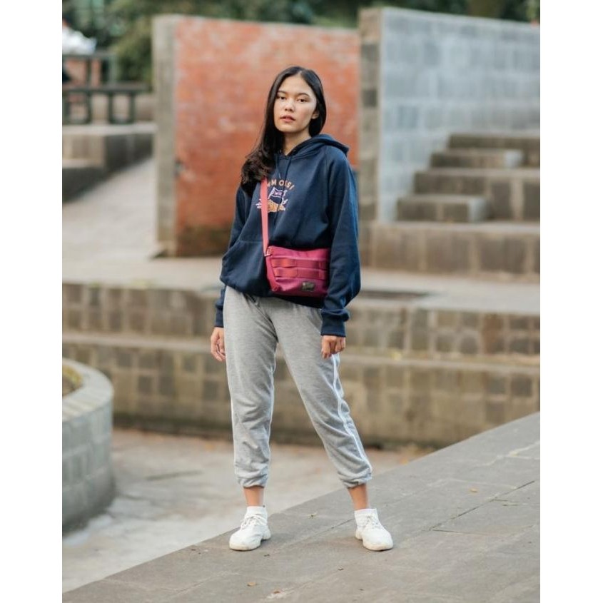 Tas Selempang Wanita Ammossi Nimble Waist Bag Maroon Tokonilam88