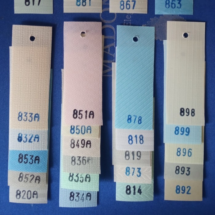 vertical blind gorden jendela kantor