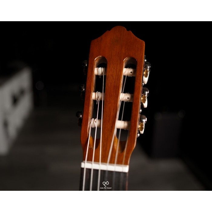 Gitar Akustik Yamaha C40CW / C40 CW / C40-CW / C40 ORIGINAL