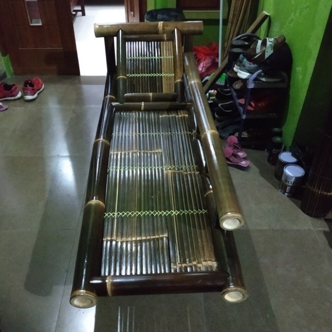 kursi bambu santai panjang- bale bambu