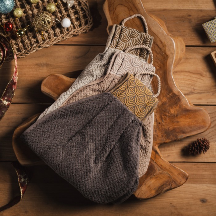 

TOKO HANDUK - SERBET GANTUNG CUSTOM BORDIR (SOUVENIR / HAMPERS NATAL)