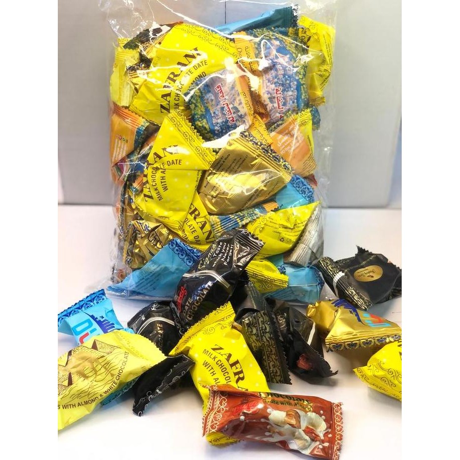 

Coklat Kurma/coklat almond Mix super premium ukuran 1kg Berkualitas