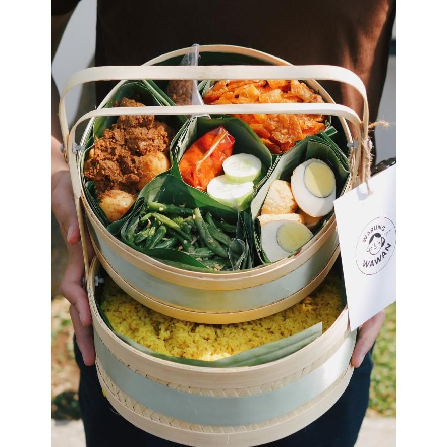 

Hampers Nasi Kuning 2 Tingkat warungnyawawan