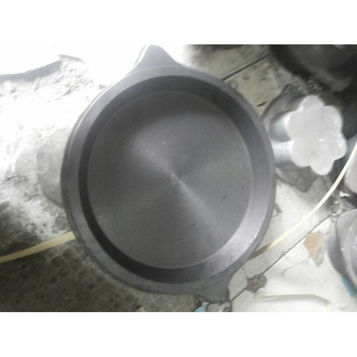 

TERMURAH ( 22CM ) CETAKAN LOYANG MARTABAK MANIS BANGKA TERANG BULAN BESI COR