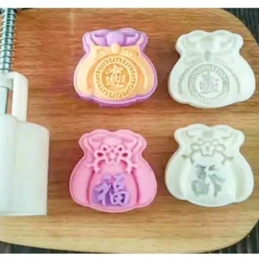 

READY CETAKAN MOONCAKE NASTAR 50G/CETAKAN KUE BULAN MOTIF KANTONG HOKI