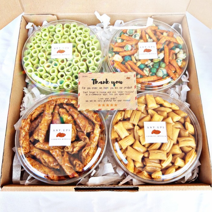 

New! Parcel Lebaran Hampers Snack Kue 4 toples Idul Fitri