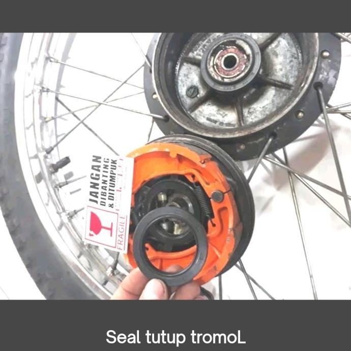 Seal tutup tromol depan Suzuki Ts125 sil tutup tromol Suzuki TS125 seal kampas rem Suzuki Ts125 seal