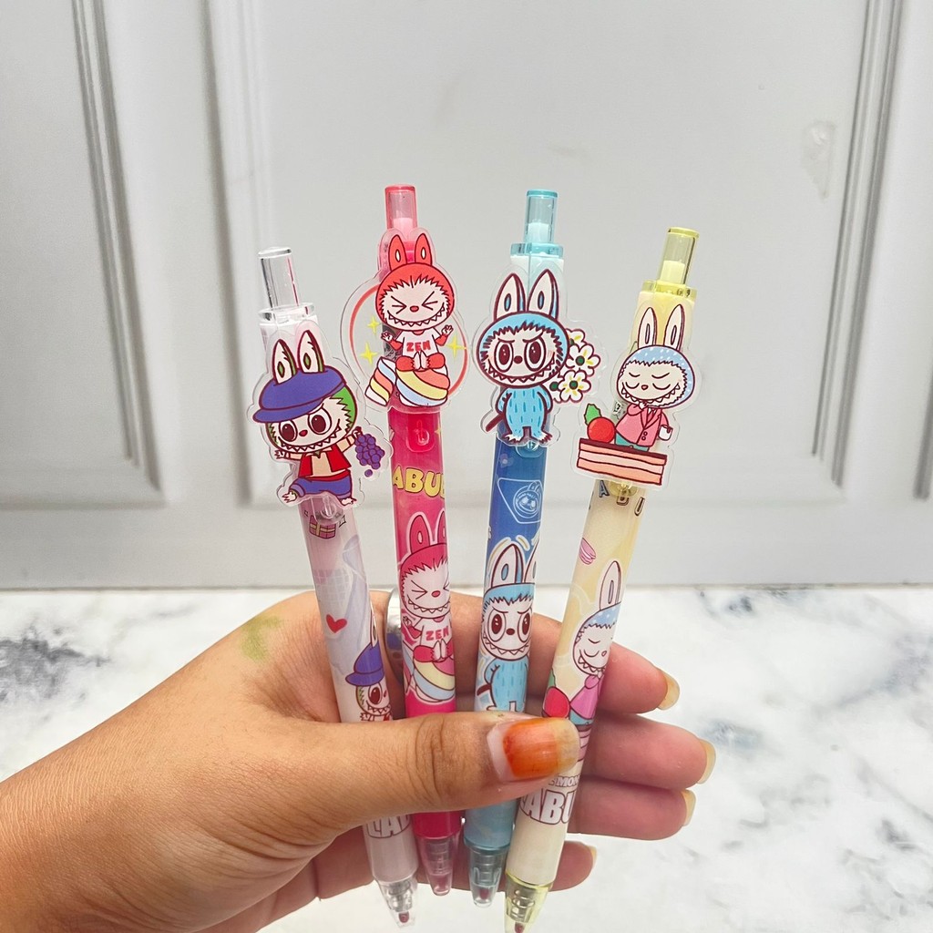 

Promo Pulpen Gel Cetek Mekanik Motif Labubu Pc 1522 0.5 Mm - Bolpoint Karet Unik Aesthetic Korea