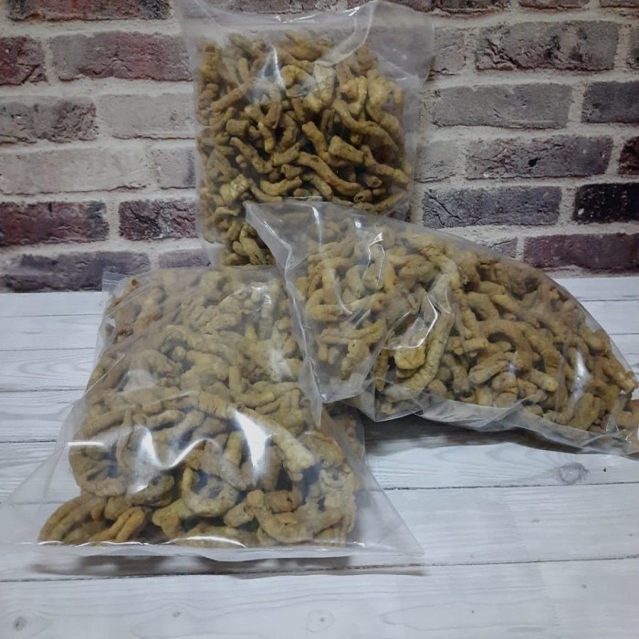 

HEMAT kripik usus original