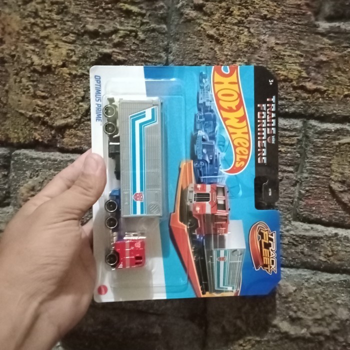 hot wheels optimus prime ( original )