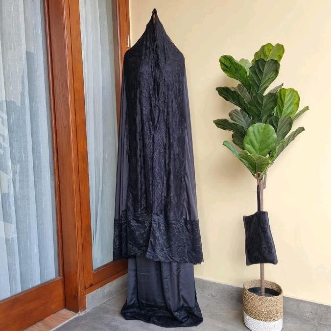 Diskon Mukena Royal Signature Lace  2In1 Hitam  Armani Silk Renda  Mewah  Katun