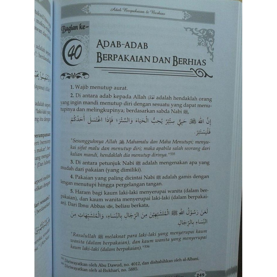 

Adab Dan Akhlak Islami - Buku Panduan Lengkap Praktis Adab Dan Akhlak Islami Karya Majid SaUd