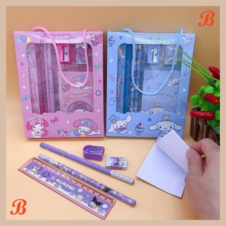 

| KK | PENSIL SET SANRIO KUROMI CHINAMOROL MELODY - SET ALAT TULIS 6 IN 1 MOTIF SANRIO ATK SET KUROMI AND FRIENDS
