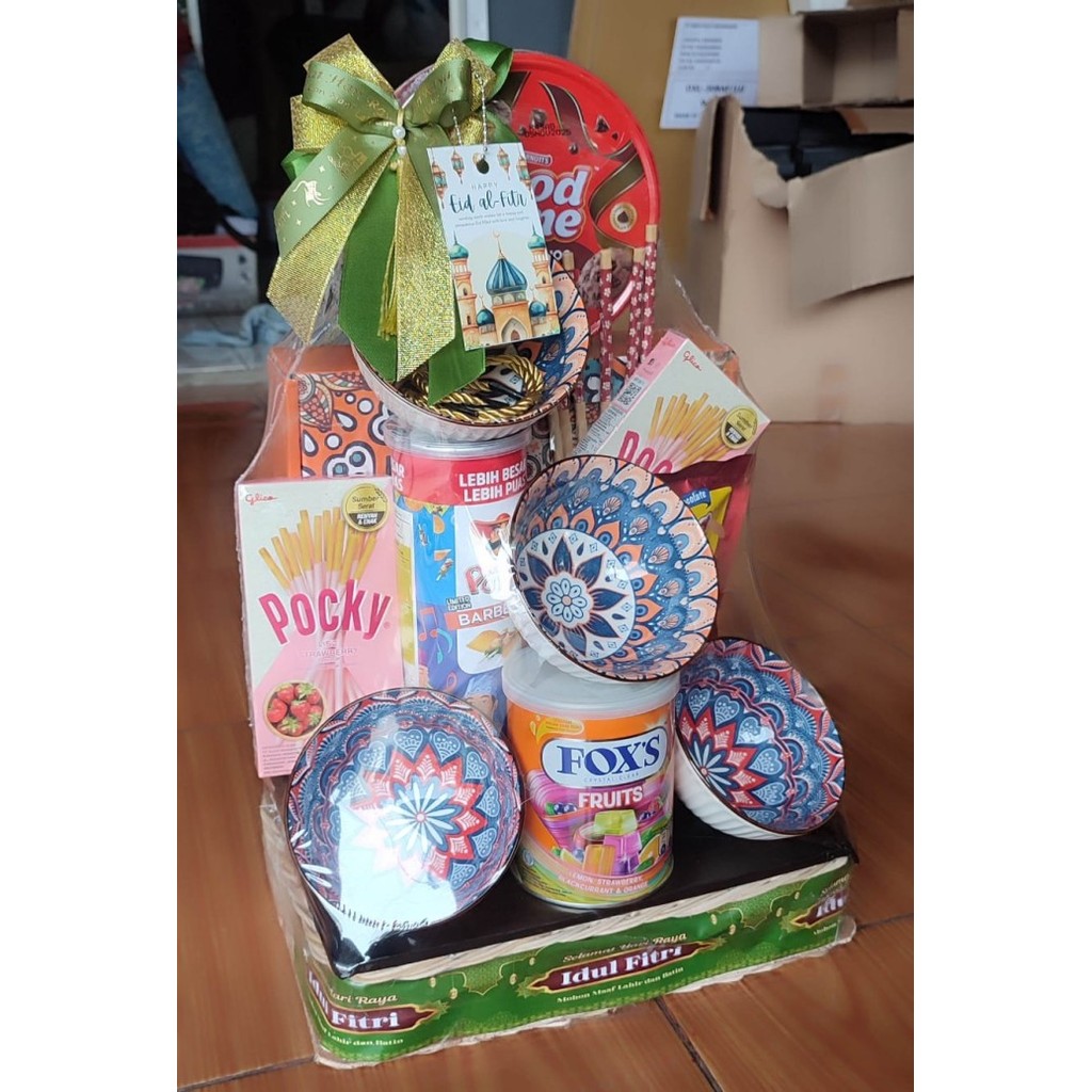

New! Parcel Lebaran Paket B.5.7 Hampers Idul Fitri free kartu ucapan Idul Fitri