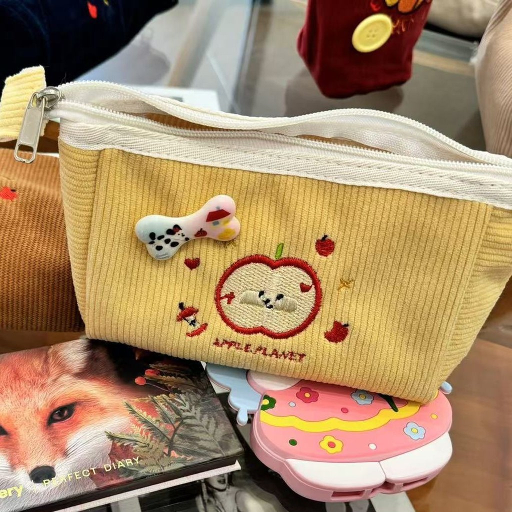 

Cartoon Pattern Corduroy Embroidery 3D Portable Pencil Case Stationery
