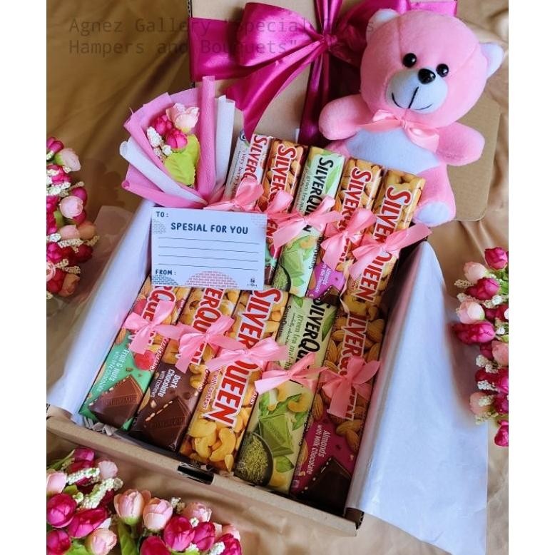 

COD Hampers Coklat Snack Box / Kado Valentine Ulang Tahun Wisuda Natal / Souvenir Ulang Tahun / Silverqueen h-4