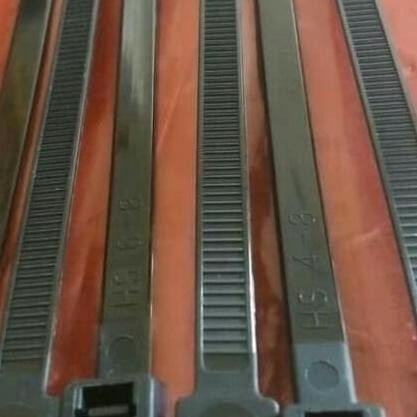 

TERBARU - Kabel Ties/Cable Tie CV550 x 9mm Isi 100pcs Hitam/Putih
