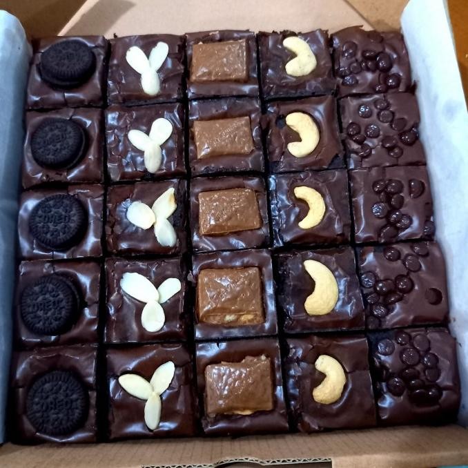 

New Brownies Panggang Sekat 20X20 Cm Limited Edition