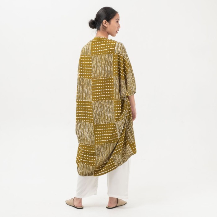 DAMA KARA NIRMALA OUTER