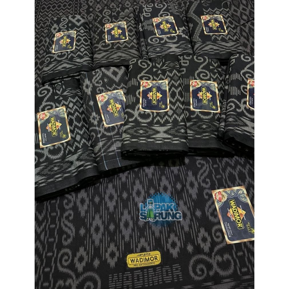 Sarung Wadimor Motif Bali HITAM - SARUNG WADIMOR MOTIF BALI BLACK SERIES