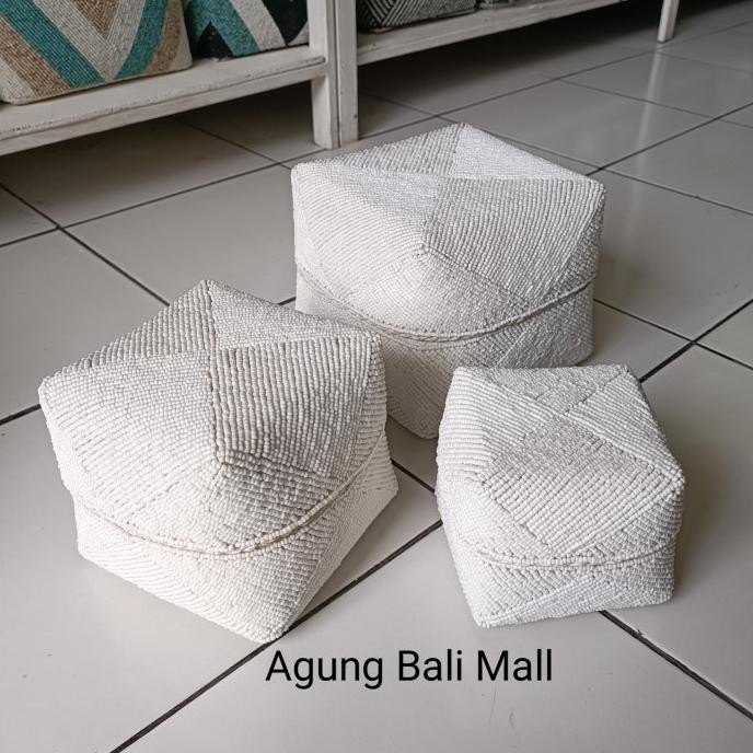 

] Balinese beaded basket set of 3/beaded boxes/handmade beaded basket