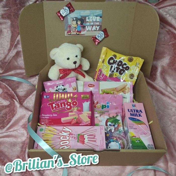 

Snack Box Hampers "Pink Edition" #Gratisongkir #Sale #Discount