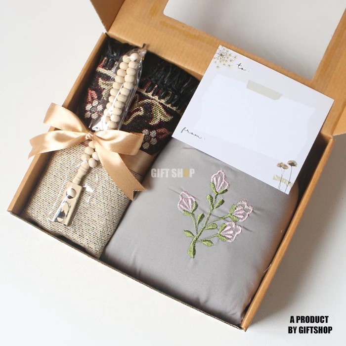 

New! Hampers Mukena Kado Ulang Tahun Cewek Hampers Idul Fitri Kado Pernikahan Box Hampers Mukena Sajadah Mukena Travel Adem Silky Crepe Hampers Nikahan Terlaris. Lebaran