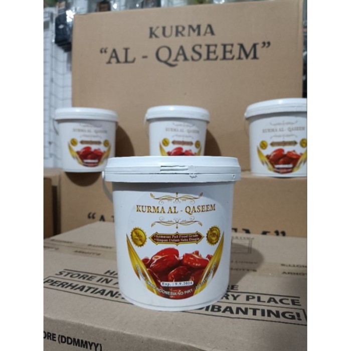 

KURMA Al-Qassim KEMASAN EMBER / Kurma Sukari Al-Qassim Basah Premium