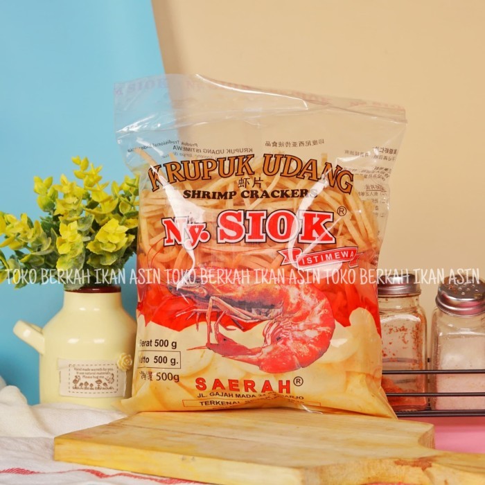 

KRUPUK UDANG NY SIOK / KERUPUK STICK SHRIMP CRACKERS