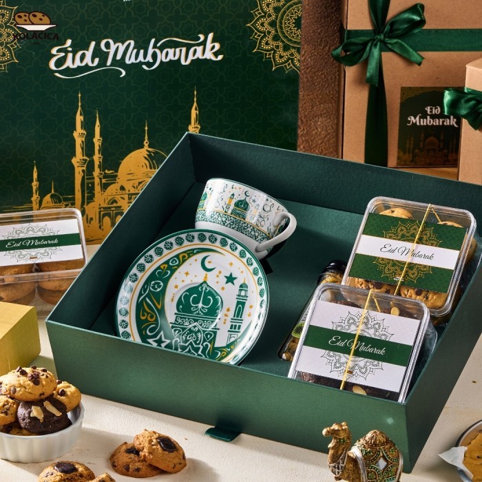 

HAMPERS LEBARAN PREMIUM KOLACICA COOKIES FITRI HARD BOX EID MUBARAK