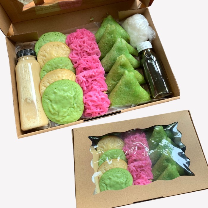 

HAMPERS LEBARAN ISI MIX SERABI LUPIS PUTU