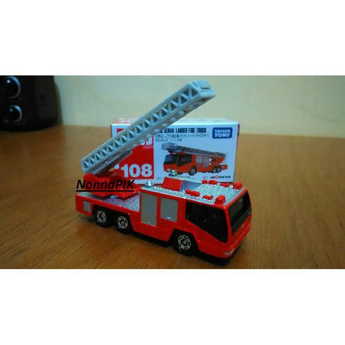 Tomica 108 Hino Aerial Ladder Fire Truck Miniatur Takara Tomy