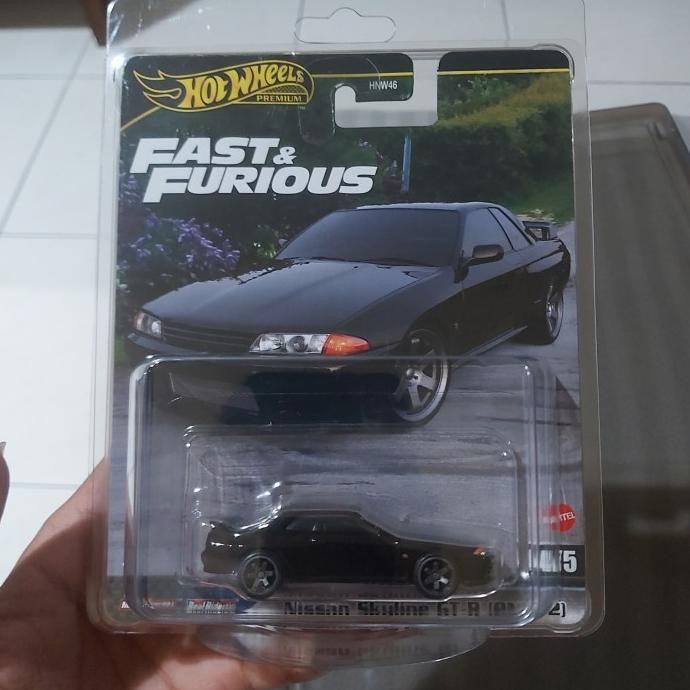 Hot Wheels 1/64 Premium Fast & Furious Nissan Skyline GTR R32