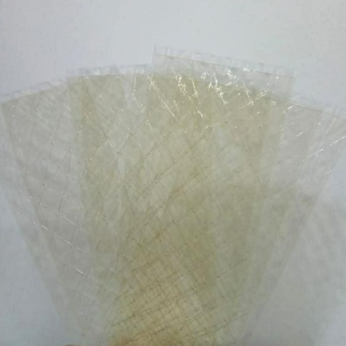 

GELATINE SHEET 1 BOX = 1KG ( ISI 300 LEMBAR) HALAL