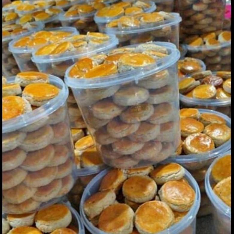 

RHH-1823 Kue Kacang Ori Kemasan Toples Berat 900 Gram Berkualitas