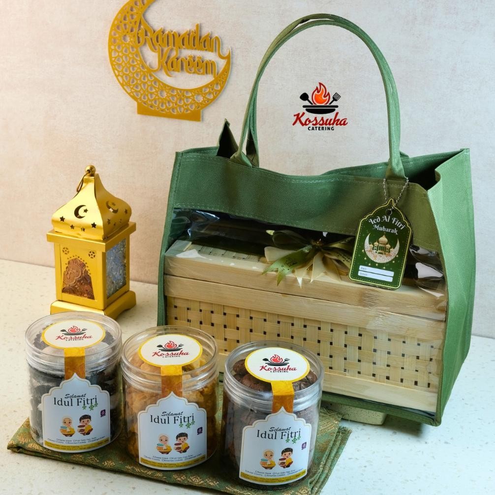 

Terlaris Hampers Kue Kering Lebaran Golden Raya Butter Crunchy, Brownies Cookies, Putri Salju Keju Susu Toples 600Ml Promo