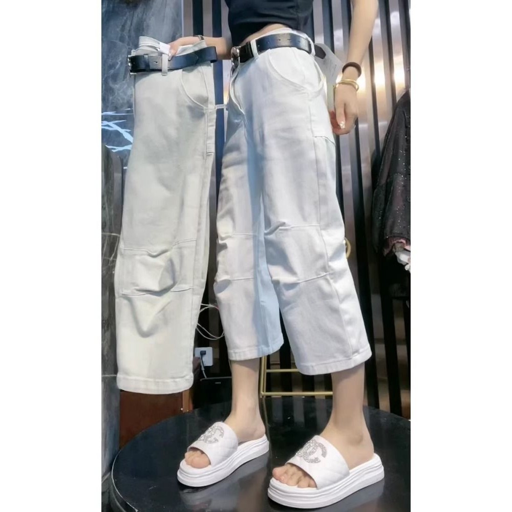 Celana Jeans Wanita Populer Longgar Putih dengan Kelim Melengkung