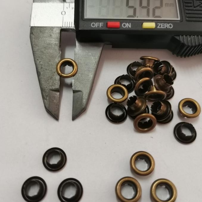 

READY MATA AYAM 350 / MATA EYELET 5MM ANTIGOLD/5000PCS